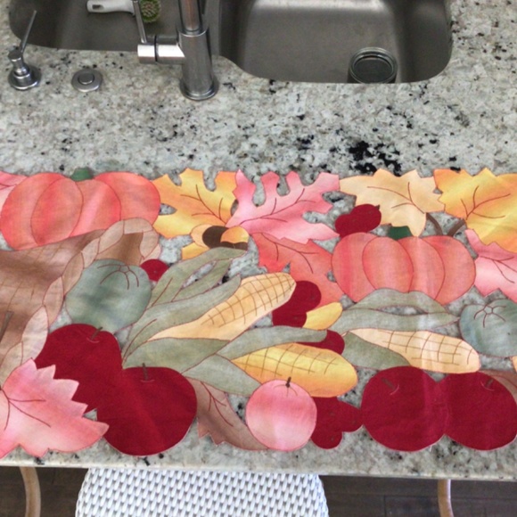 Fall table runner - Picture 2 of 2